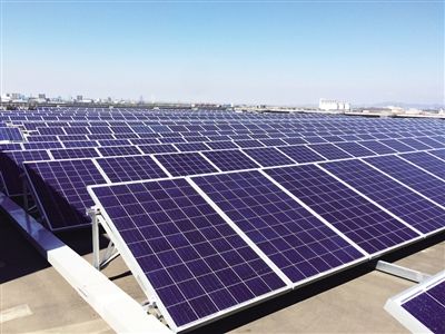 青海省率先研制成功光伏電站現場